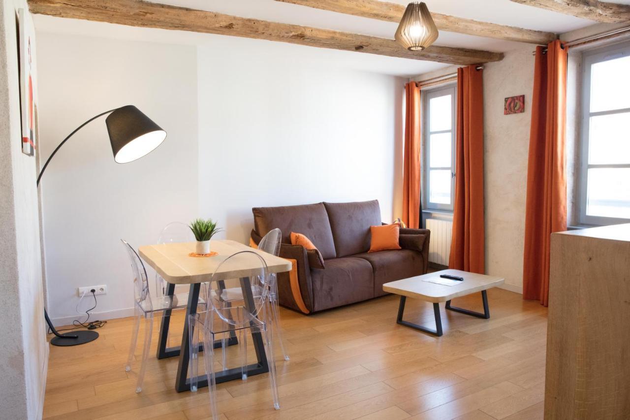 Appartement A-Mi-Chemin - Centre-Ville De トゥールニュ エクステリア 写真